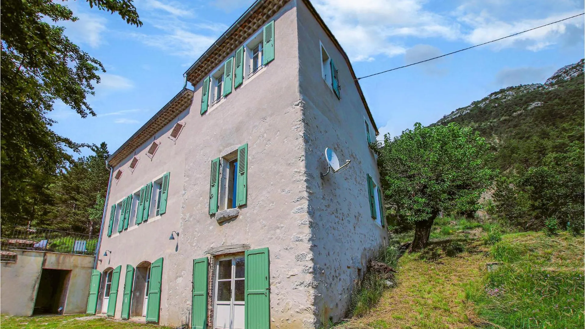 Holiday home Nice Home In Die With Outdoor Swimming Pool